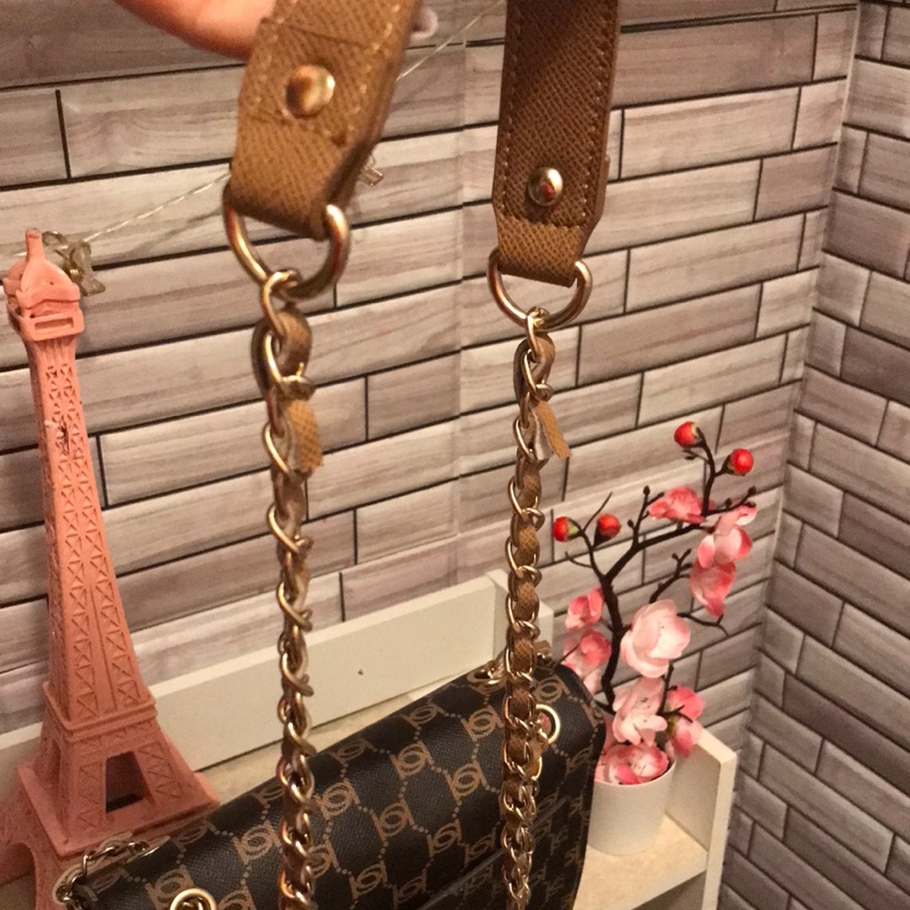 Bebe Black and Gold Chain Shoulder Bag - Picture 8 of 15